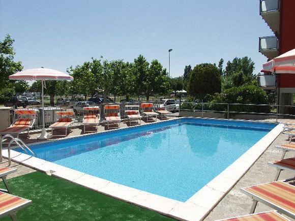 Hotel Rex Lido Di Savio Bagian luar foto