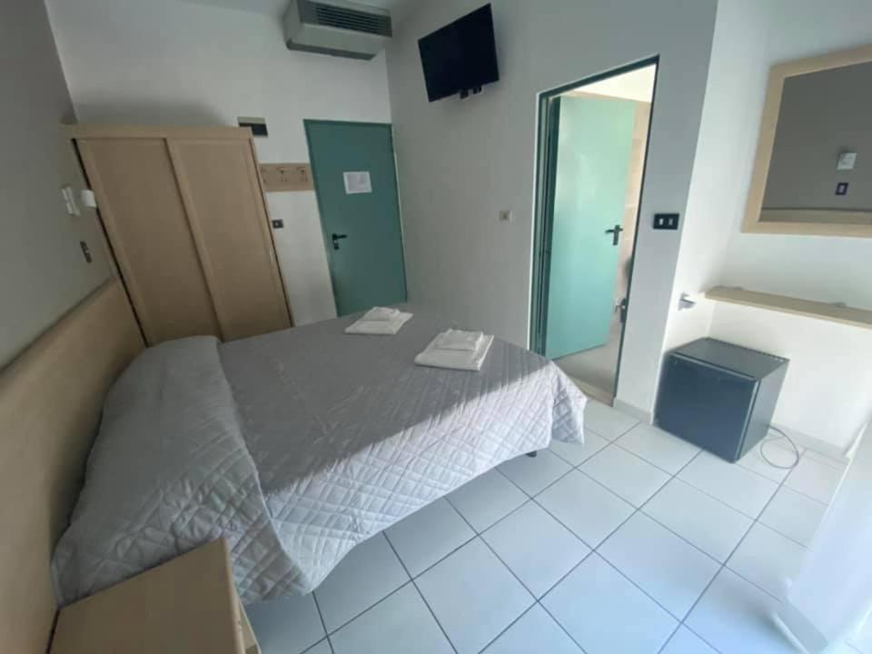 Hotel Rex Lido Di Savio Bagian luar foto